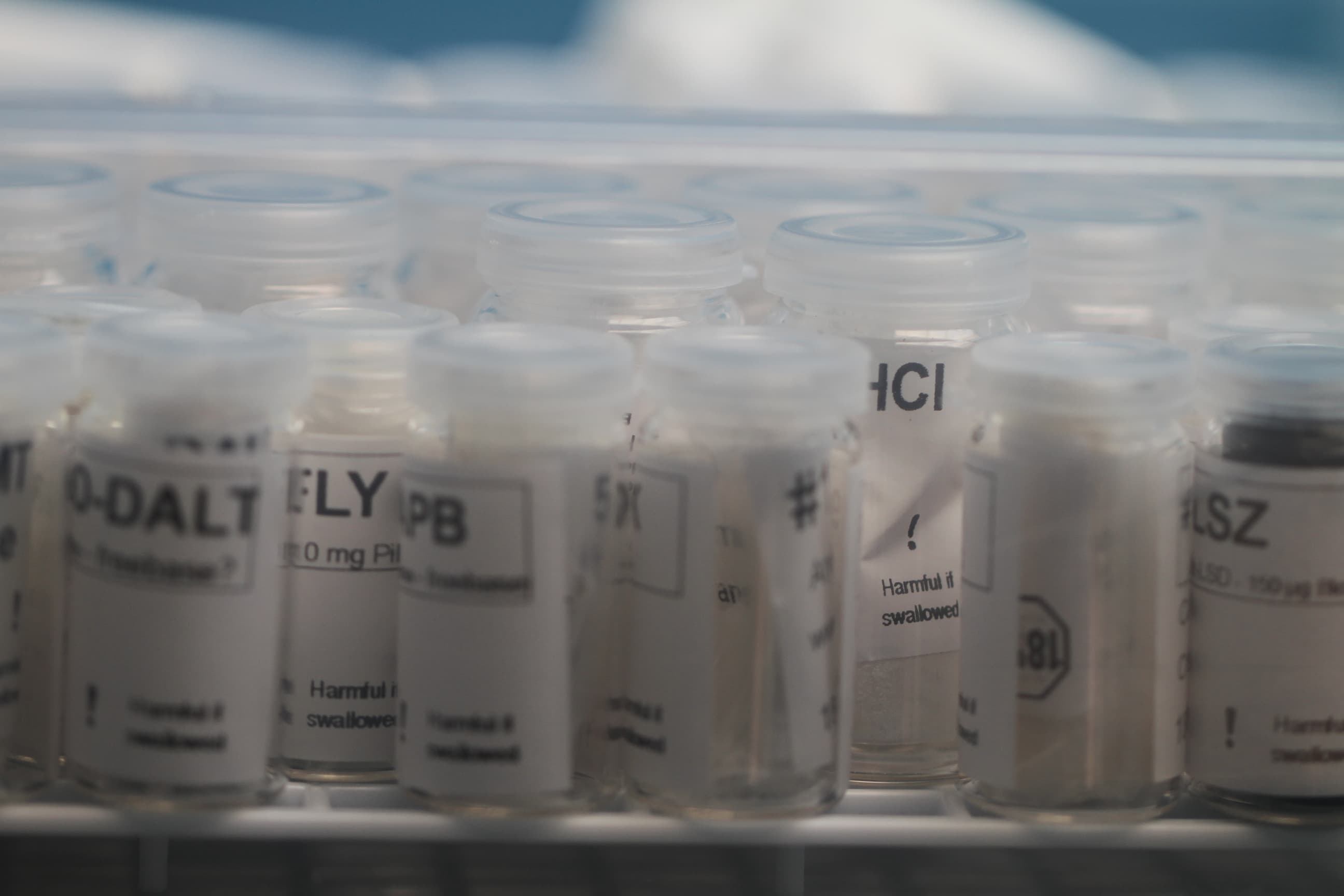 Servicio de análisis piloto gratuito ofrecido a comunidades online